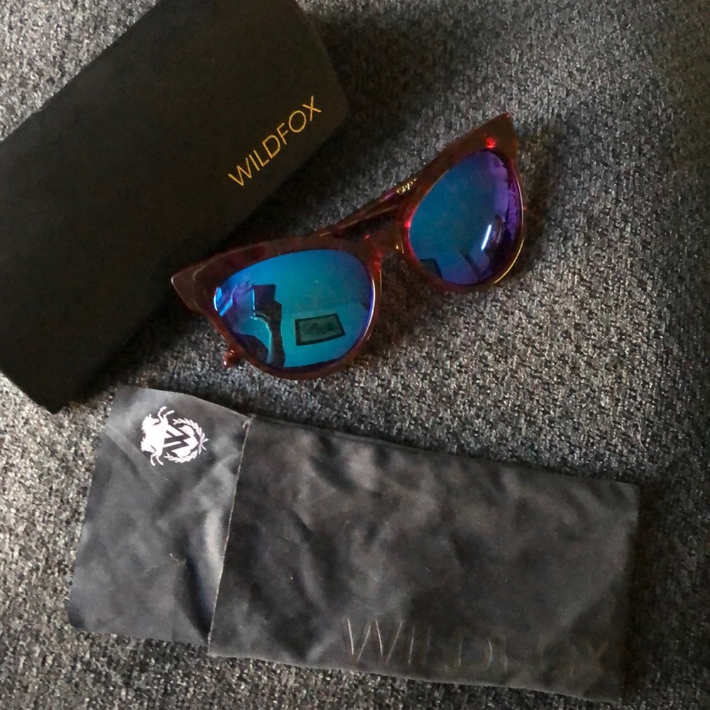 Wild fox cat eye sunglasses